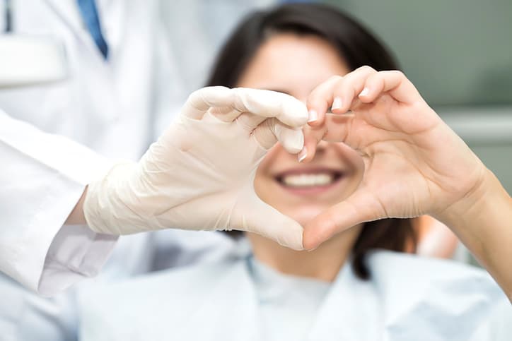 Dental Hygienist London & Surrey: Airflow Teeth Cleaning, Biofilm Detection & Holistic Dental Hygiene at Levitas Dental